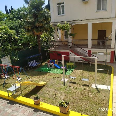 Бестужевский Дворик Gagra Eksteriør billede